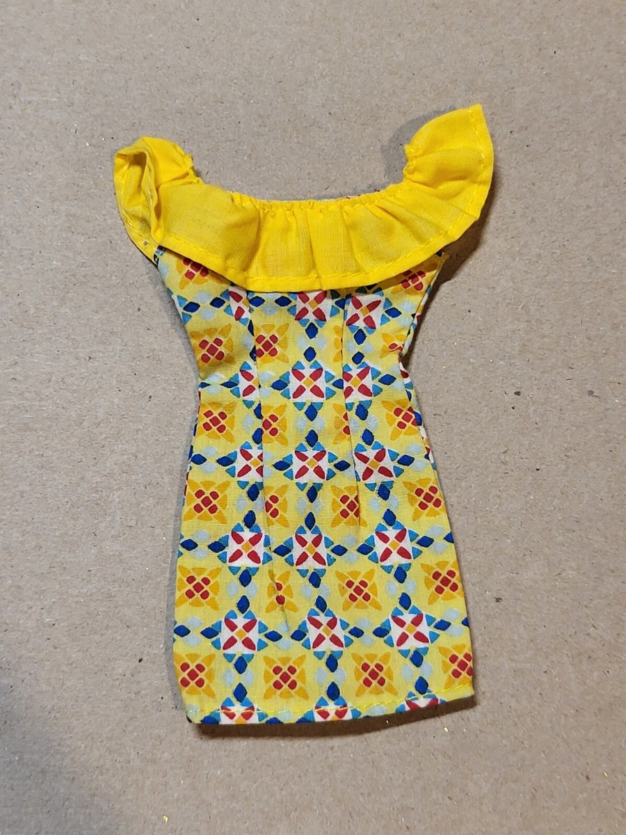vintage barbie yellow dress 1966 Blonde Mattel 12 1976 Head Twist And Turn Body Walking on Sunshine-Vintage Barbie Doll