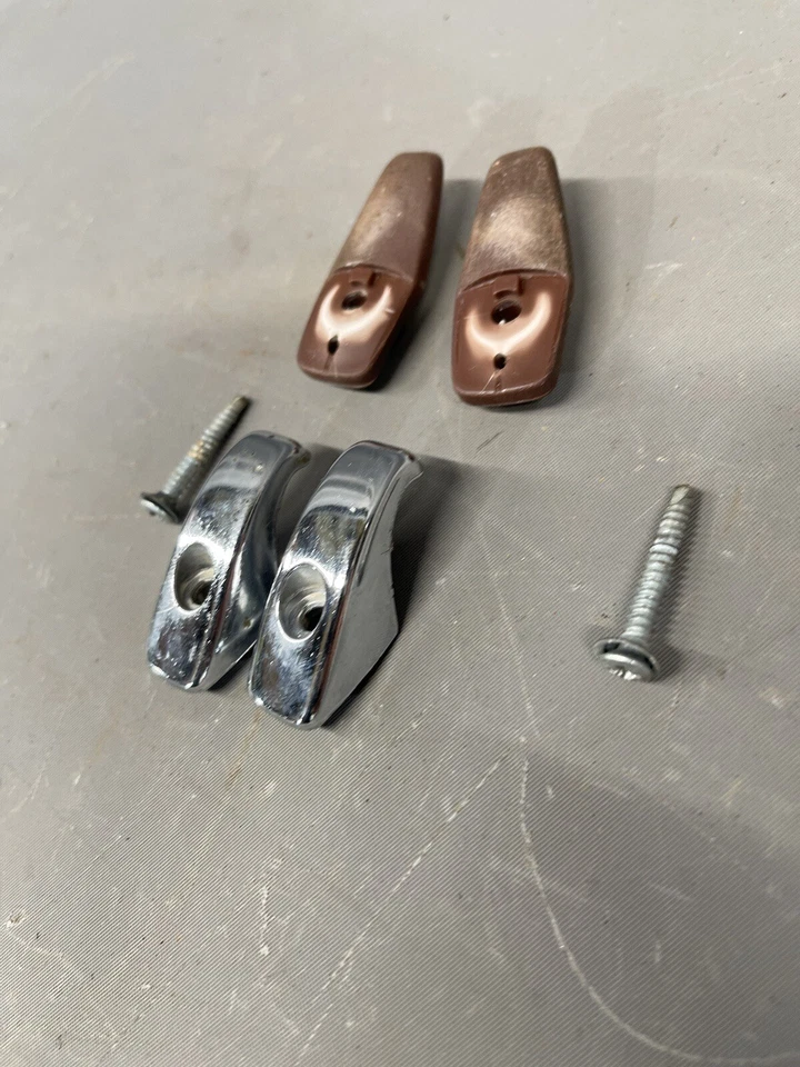 Cutlass Monte Carlo 1978-1987 techo regal ganchos interior moldura 442 Foto 2 de 4