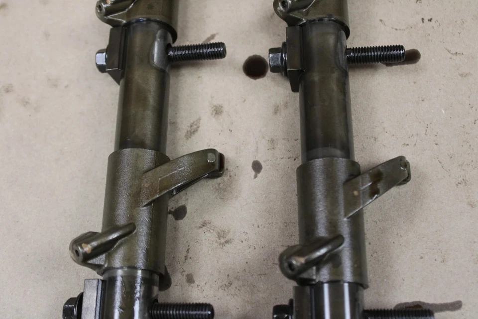 03-24 OEM Mopar Dodge Challenger Charger 300 5,7 L/6,4 L V8 conjuntos de brazo basculante Foto 3 de 4