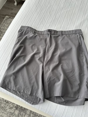 Old Navy Men s Gray Active Wear Shorts With Pockets Size 42