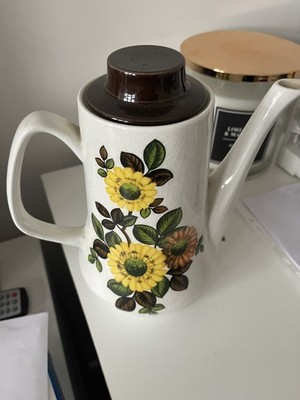Vintage Barker Bros Royal Tudor Ware Kaffeekanne 