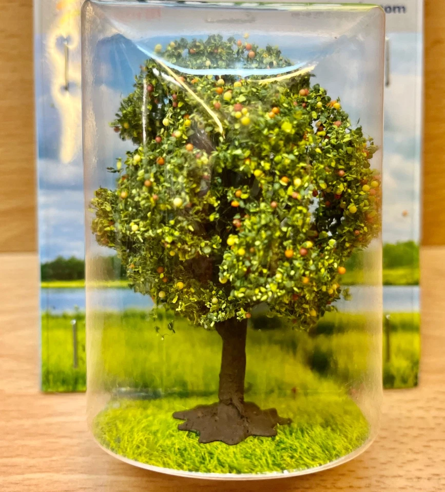 Hornby Skale Scenics R7213 "Apple Tree With Fruit" OO Gauge Model Blister Pack. - Image 4 of 4