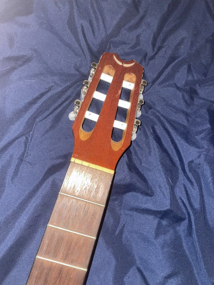 Dean Classical Concert Acoustic Nylon Guitar - Image 4 of 4