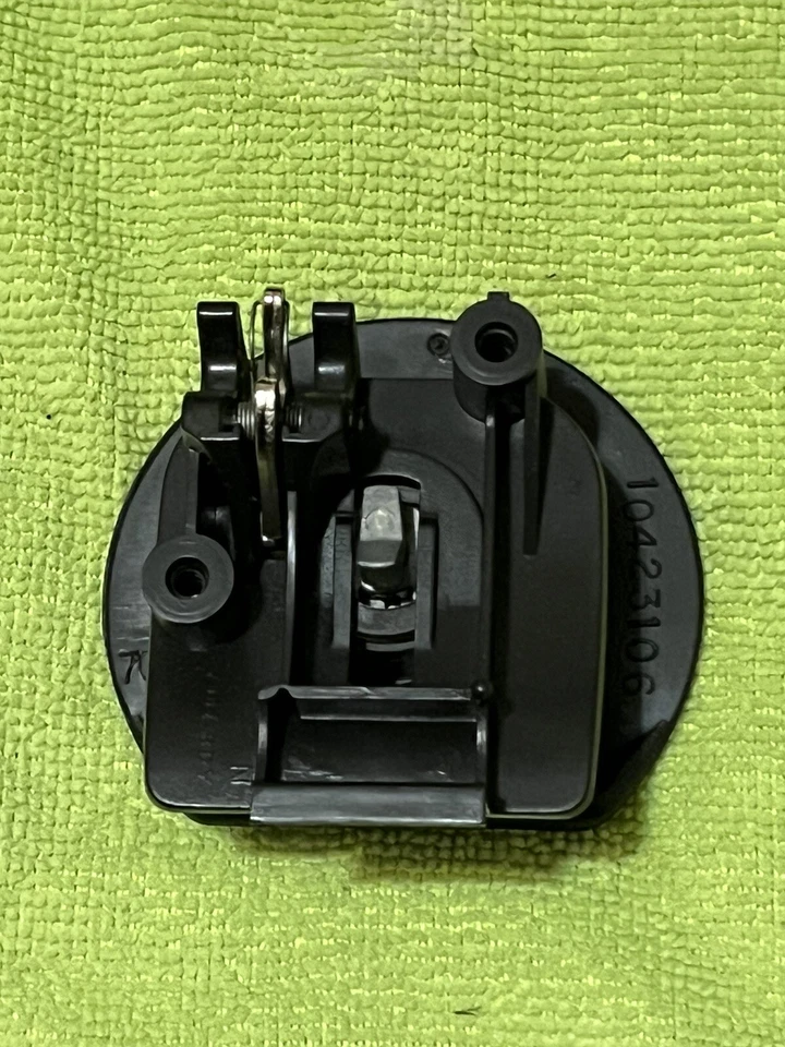 Pontiac Grand Prix 2004-2008 guantera pestillo compartimento bloqueo mango OEM NEGRO Foto 2 de 4