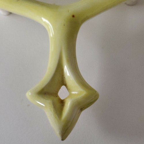 Vintage Bird In A Pear Tree Hand Painted Ceramic Trivet Yellow & White MCM - Picture 3 of 12