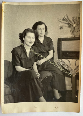 orig. Foto AK Mutter Kind Kinder um 1950 Mädchen Frauen