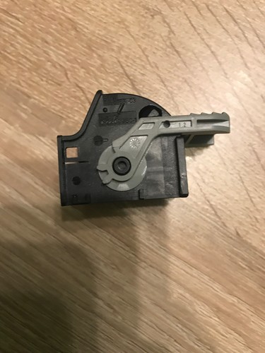 Original BMW LED Scheinwerfer Anschluss Abdeckkappe 60 Polig Kappe 63117386753