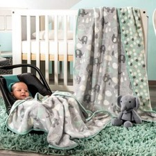 LITTLE ELEPHANT BABY BOYS CRIB REVERSIBLE BLANKET VERY SOFTY AND WARN