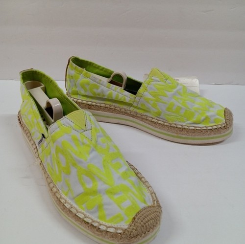 NEW Joy & Mario Love Flocked Print Letters Neon Yellow/Green Size 7 - Picture 2 of 12