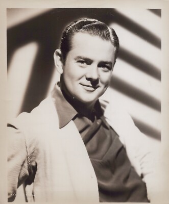Lee Sullivan (1940s) Handsome Portrait Original Vintage Movie Photo K 85
