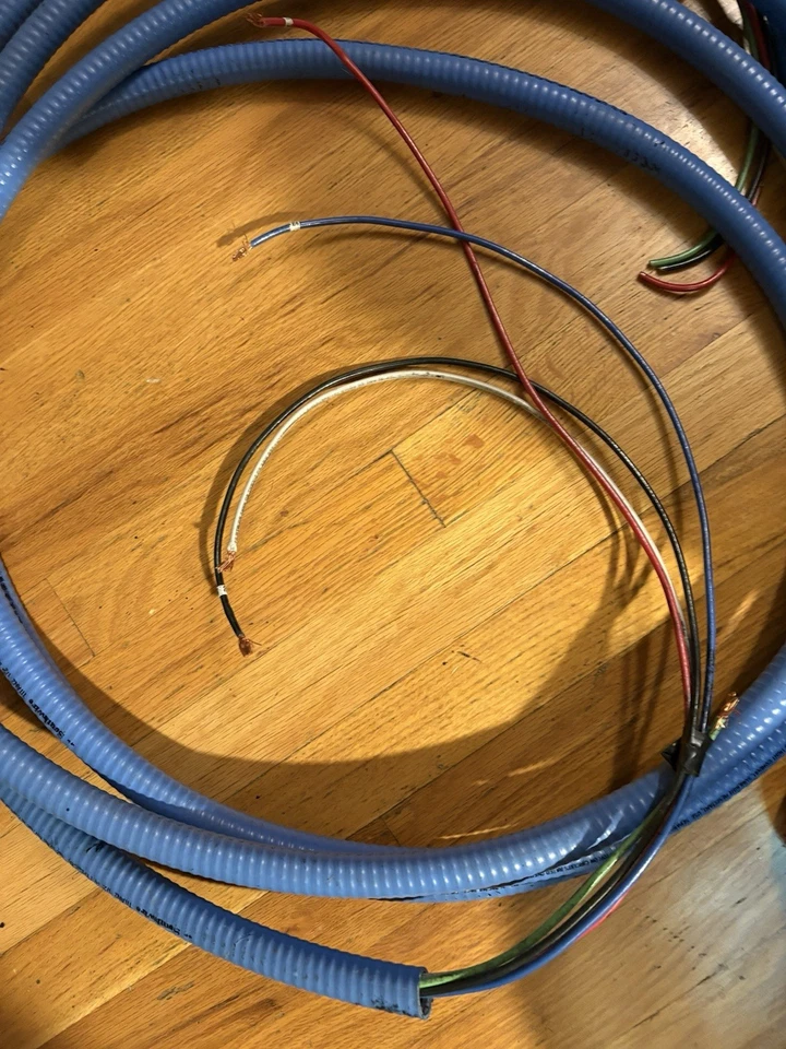 Liquid Tight South Wire Titan 2 1/2” Type Cb #10 THHN Prefabricated Copper Wires - Image 2 of 4