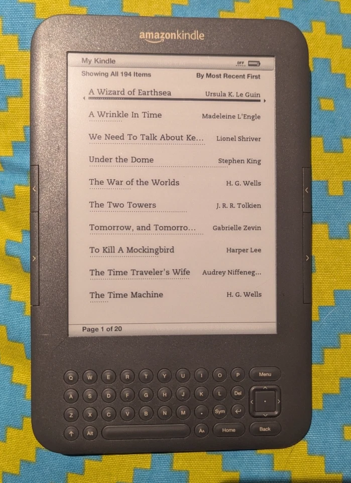 Amazon Kindle Keyboard WiFi - Graphite - 4GB - 3rd Generation eReader - Image 2 of 4