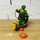 VTG TMNT Teenage Mutant Ninja Turtles Cheapskate & Raphael Pizza Shield 1988