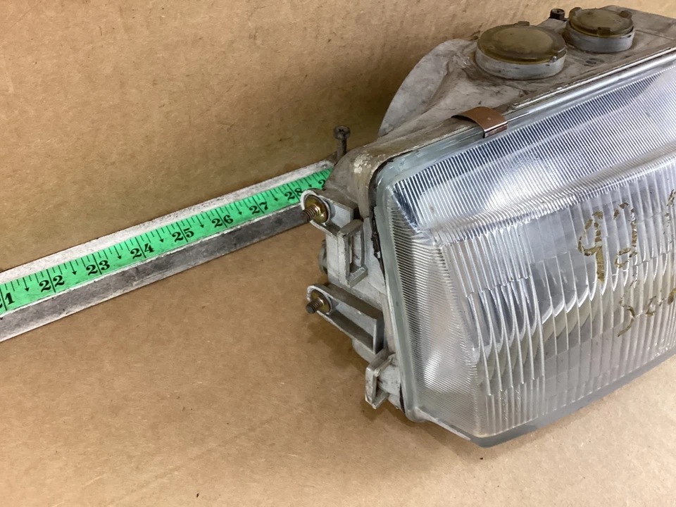 Передняя правая пассажирская фара в сборе 1991-1992 Eagle Summit 114-58175R - Изображение 3 из 4