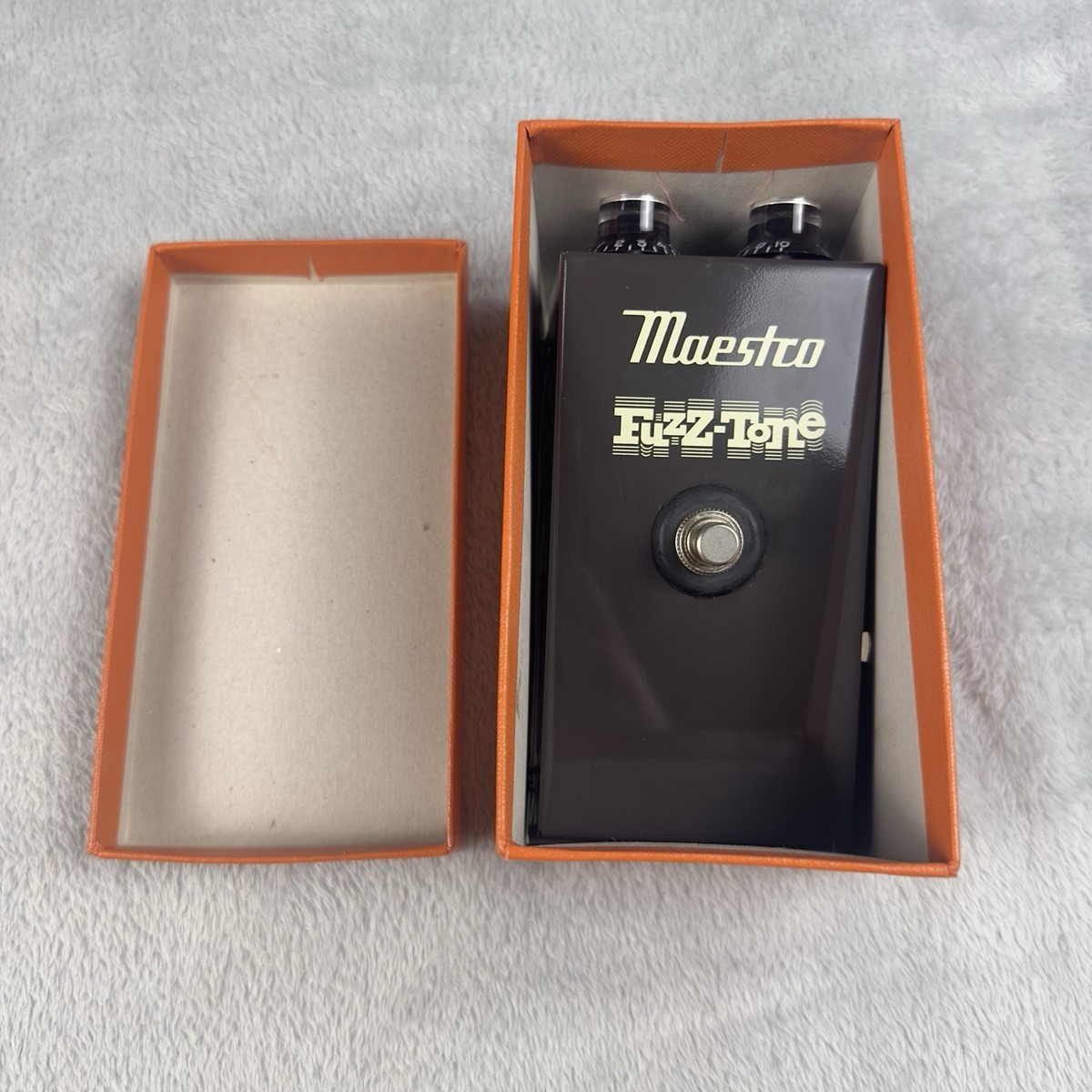 maestro fuzz torn 箱付き
