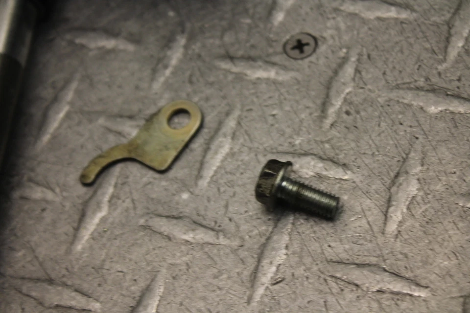 2002 HONDA CBR600F4I ПЕРЕКЛЮЧАТЕЛЬ ПЕРЕКЛЮЧАТЕЛЬ ВАЛ 24610-MBW-000 - Изображение 4 из 4