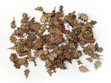 Plus Model 1/35 Dry Oak Leaves Foliage (Laser cut and Fried Paper) Diorama 225