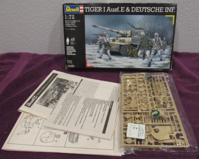 German Tiger I Ausf. E. & Deutsche Inf. 1:72 Scale Tank Model Kit Revell #03161