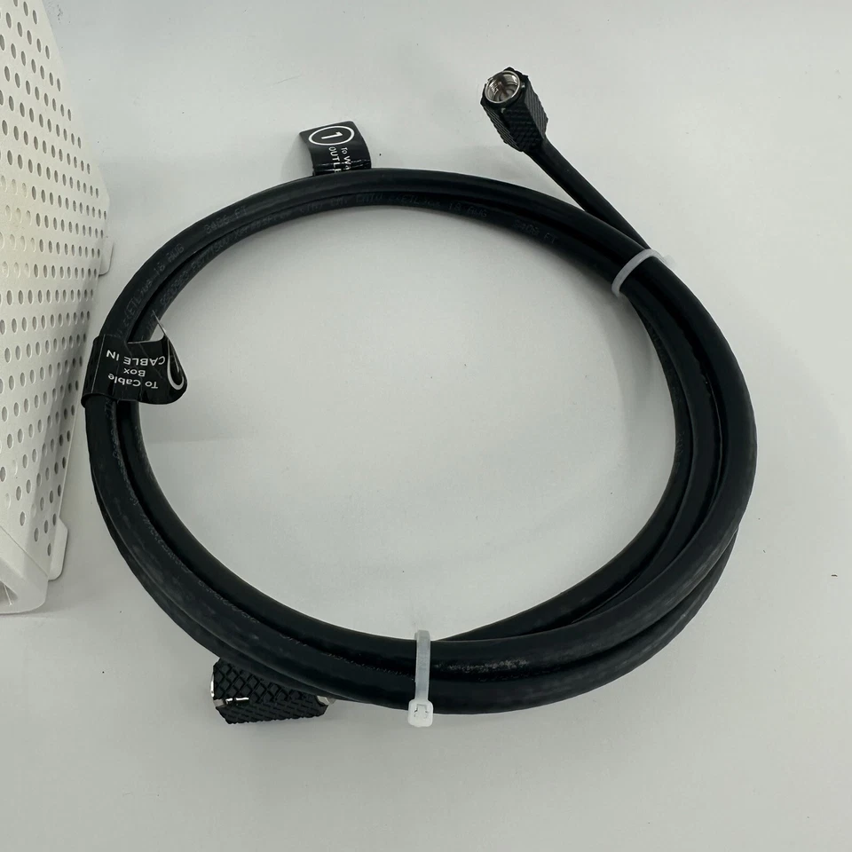 Modem ARRIS SB6183 686 Mbps Cable Modem, White with all cables - Image 3 of 4