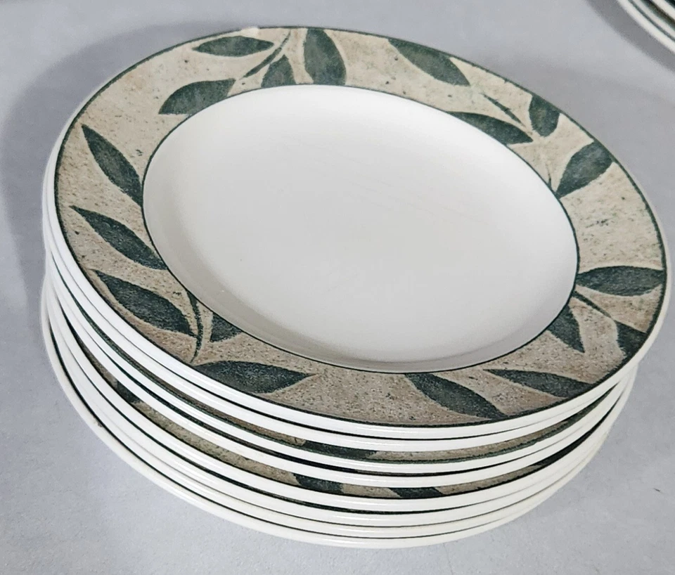 mikasa china dinnerware sets - Image 3 of 4