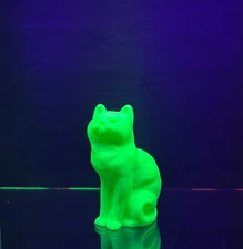 UV Glow Friends | Gracie the Sitting Cat | Blacklight Cabinet Figure Figurine