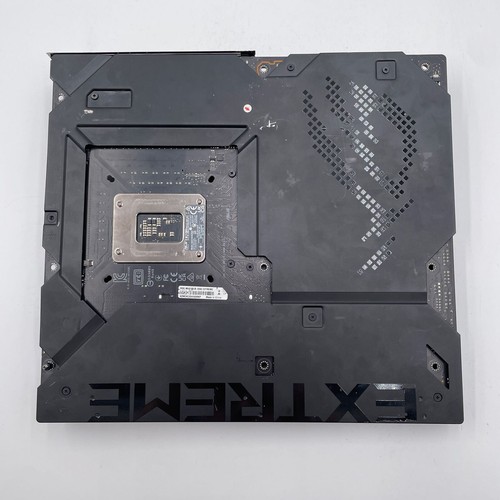 ASUS ROG Maximus Z690 Extreme WiFi LGA 1700 EATX DDR5 M.2 Motherboard - READ - Afbeelding 8 van 10