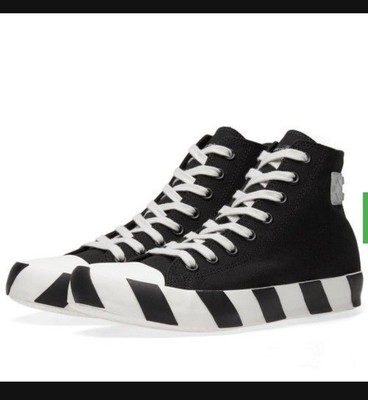 OFF-WHITE Sneakers