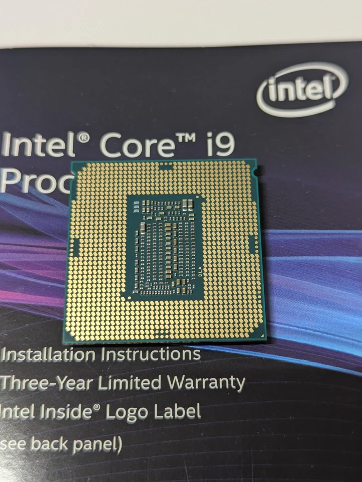 Procesador Intel Core i9-9900K 8 núcleos 16 hilos - 5,0 GHz Turbo - LGA1151 Foto 4 de 4