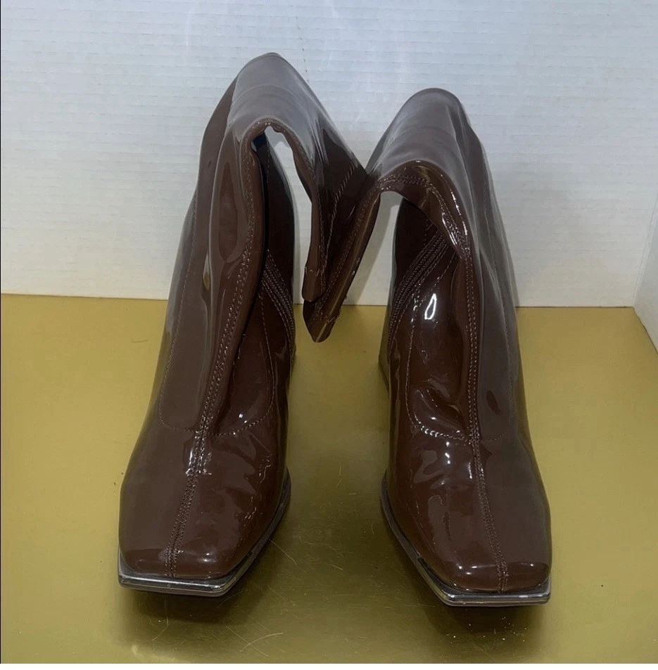 Forever 21 Botas de Tacón Marrón Brillante Talla 10 Cuero Marrón Brillante Foto 2 de 4