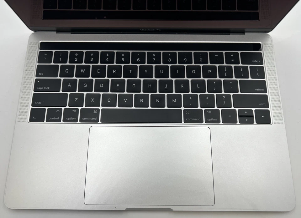 Apple Macbook Pro A1706 2017 13.3" Screen i7-7567U 16GB RAM 1TB SSD - Image 3 of 4