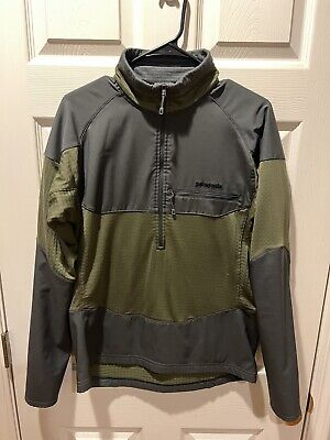 Patagonia Men's Long-Sleeved R1 Field 1/4-Zip Fleece Jacket Patagonia Men's Long-Sleeved R1 Field 1/4-Zip Fleece Jacket