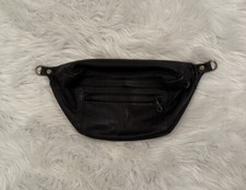 Parker Thatch Cross Your Heart Sling Bag Leather Black