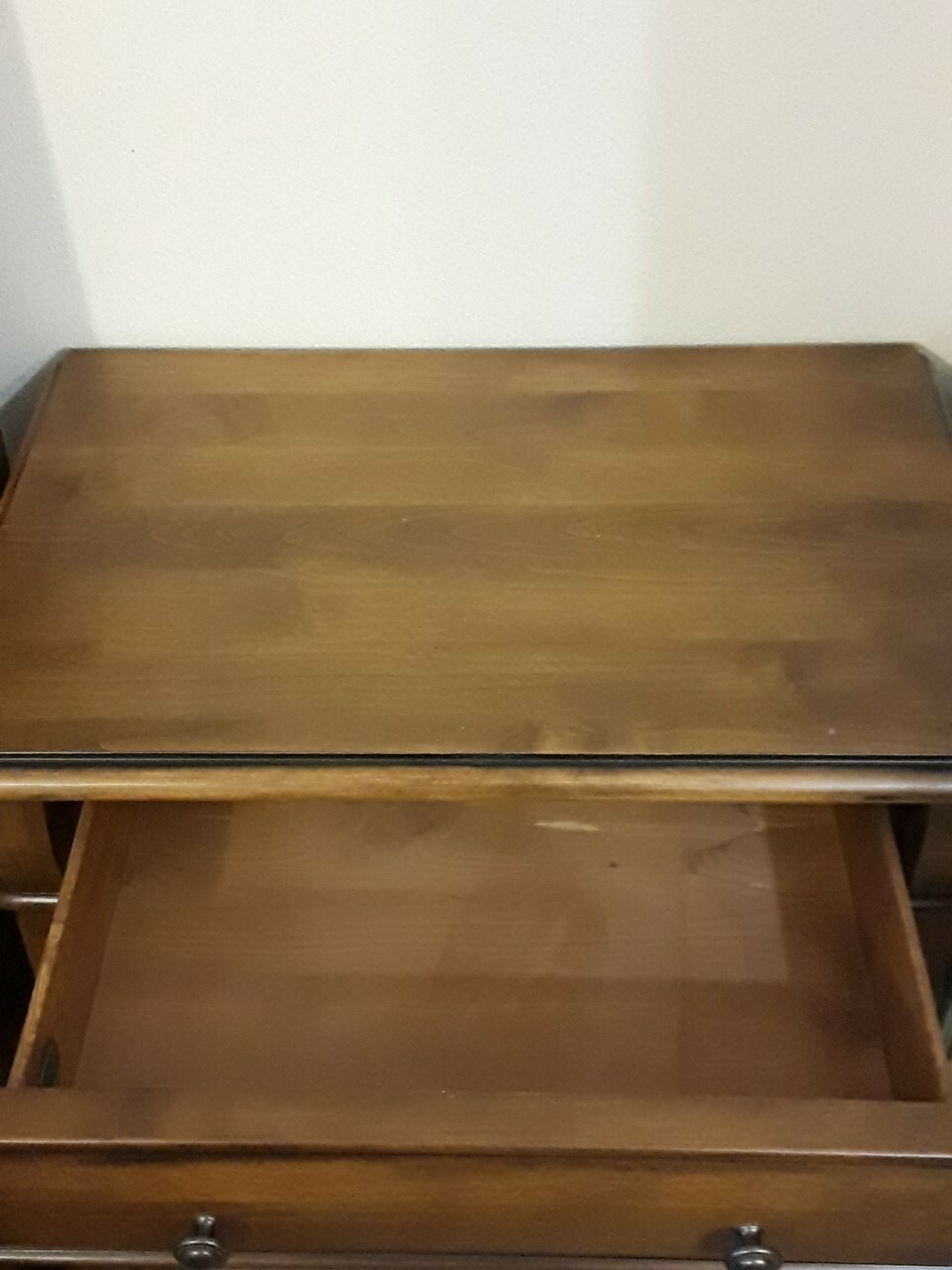 oakwood interiors collector's edition Queen sleigh bed frame with 2 side dresses eBay