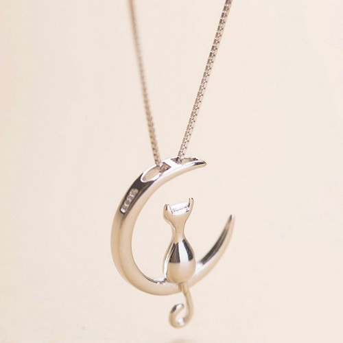 Cat Half Moon Pendant Necklace Cute Cat Charm Alloy Chain Necklace Women Girls - Picture 4 of 4