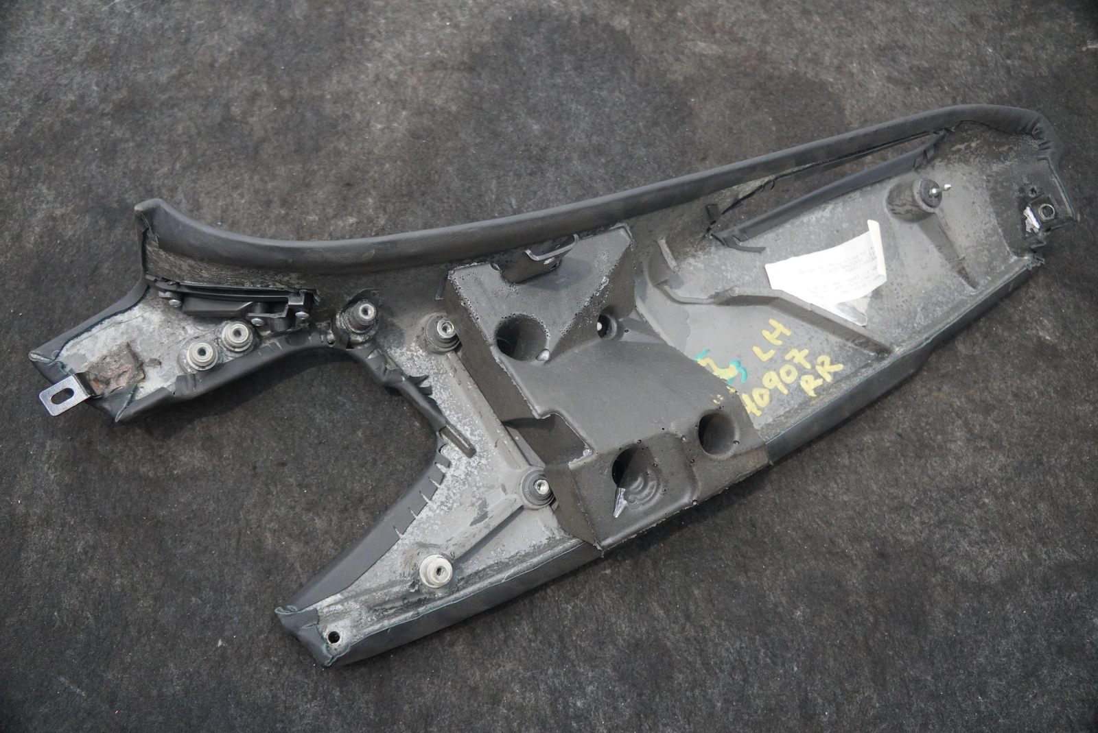 Rear Left Upper Seat Belt Cover Trim Panel 87237700 Ferrari California T 2015-18