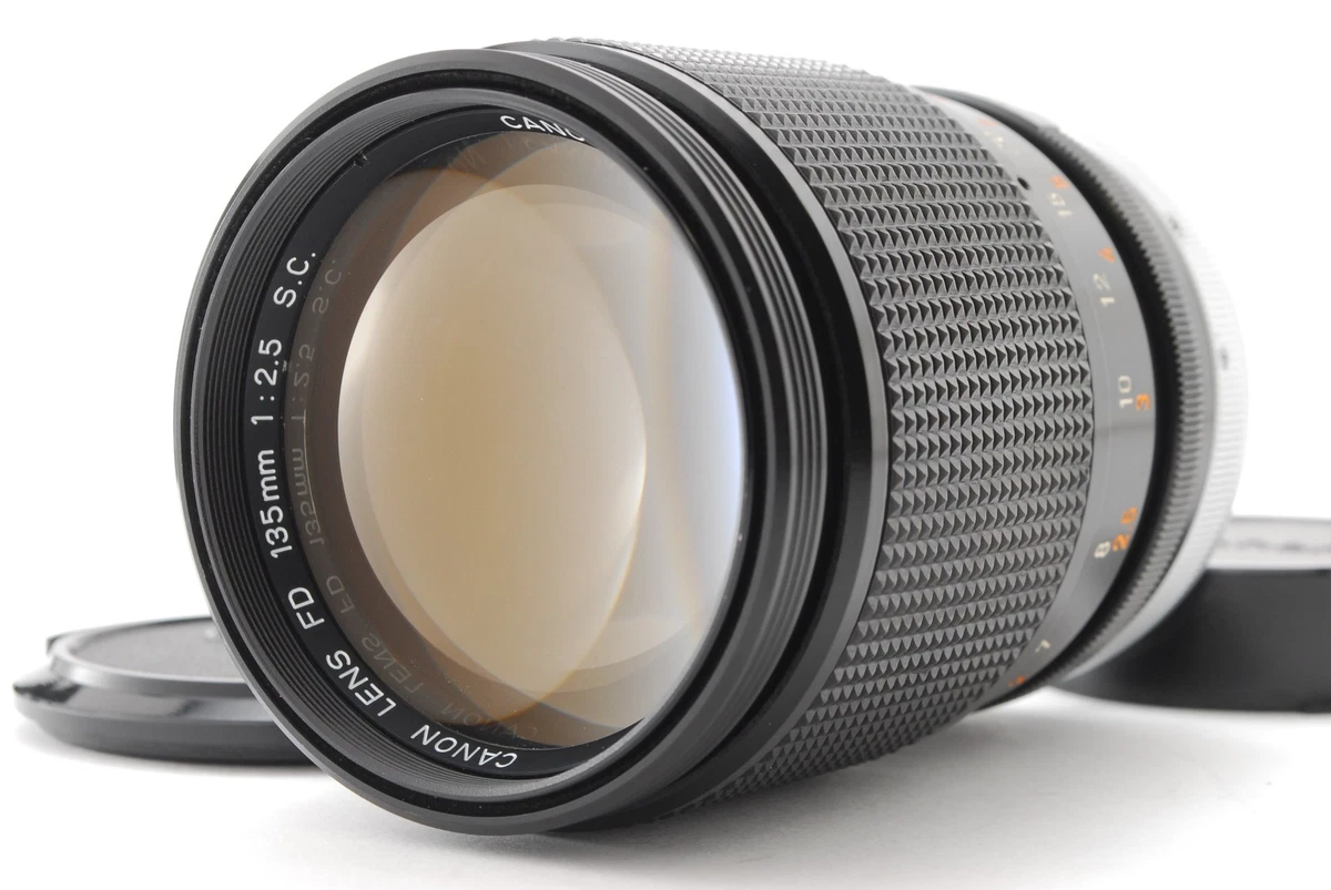 Canon A-1 一眼レフカメラ FD135mm f/2.5 SKYLIGHT Canon FD Camera Lenses 135mm Focal f/2.5 Maximum Aperture for sale