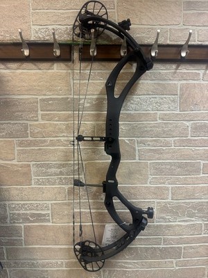 PSE Sacario 35 Right hand 70lbs Black