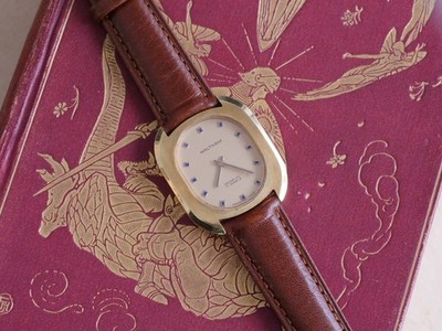 Waltham Incabloc 17 Jewels Vintage Rare Dial