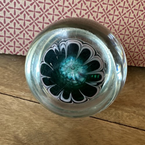 Murano Zanfirico Art Glass Paperweight spiderweb design - Picture 4 of 7