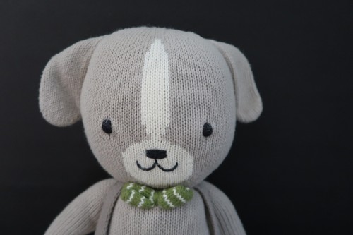 Muñeco de peluche tejido Cuddle + Kind Noah the Puppy Dog 13" gris animal de peluche 2017 - Imagen 2 de 6