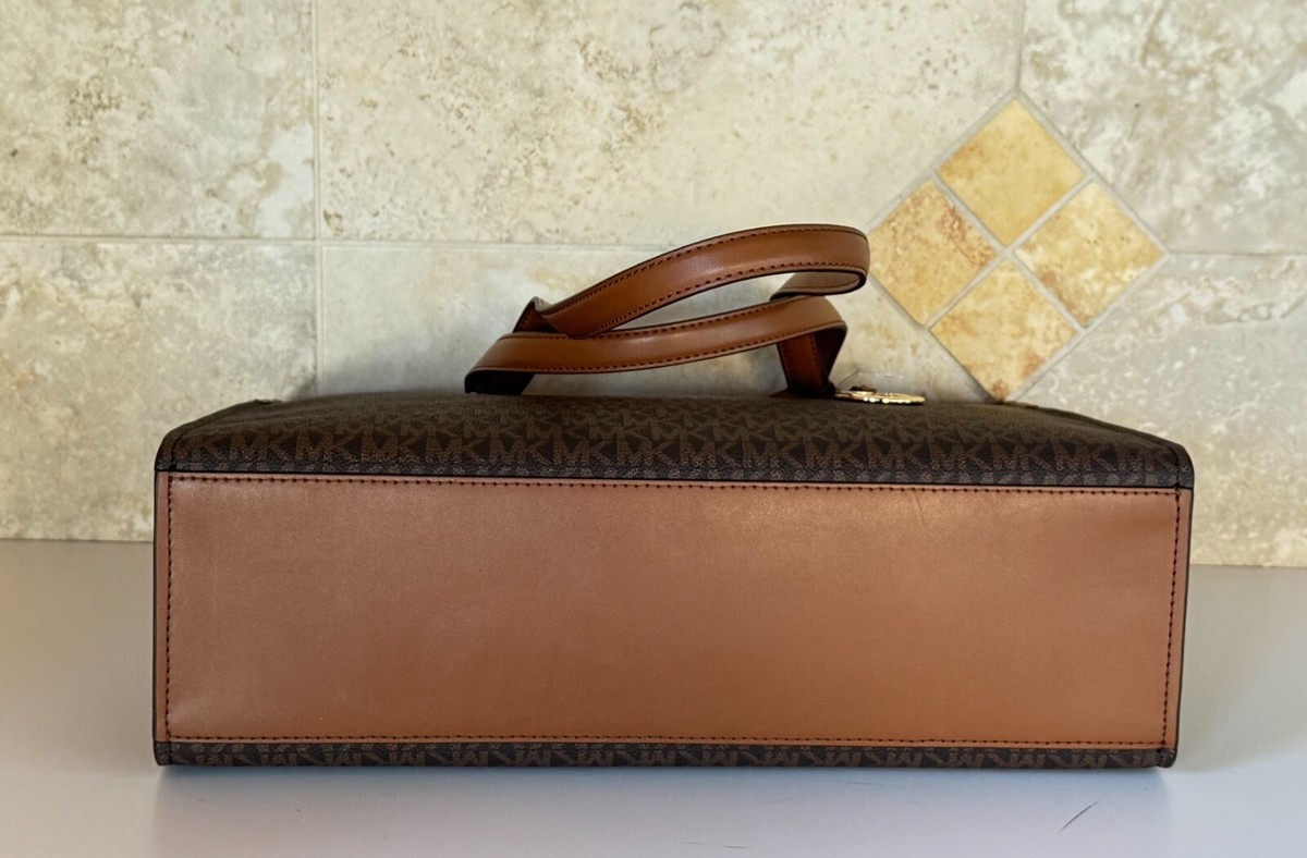 MICHAEL KORS JET SET TRAVEL LG MULTIFUNCTION LAPTOP TOTE
