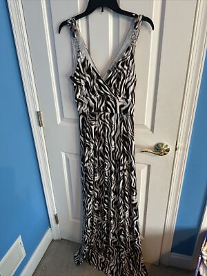 Black White Jennifer Lopez Women Sleeveless Dress Medium Long Gently Used | eBay Black White Jennifer Lopez Women Sleeveless Dress Medium Long Gently Used | eBay