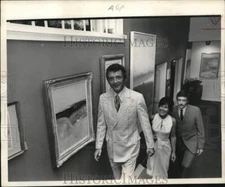 1970 Press Photo Artist Lamar & wife Glenda Briggs, Bill Swift at DuBose Gallery