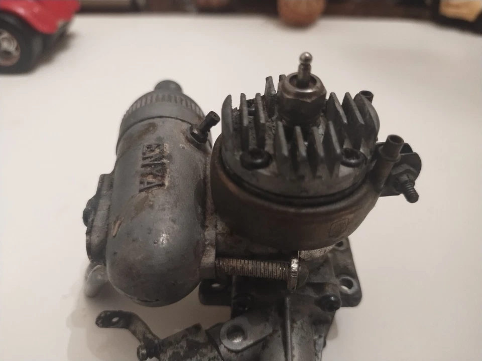 Vintage ENYA 3303 15-III R/C AIRPLANE Engine Made In Japan - Image 3 of 4