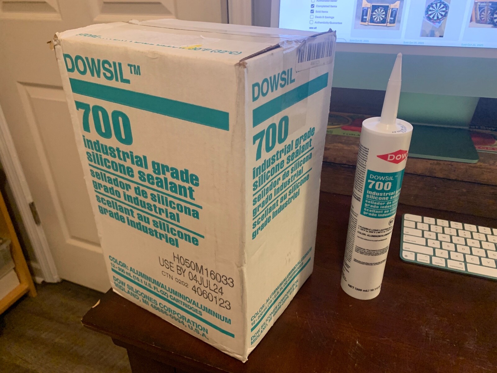 DOW 700 Industrial Grade Silicone Sealant 300ml. Cartridge Tube