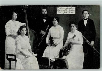 10413789 - Oesterreichisches Damenorchester Dir. Jos. Bartl AK Damenmusikgruppe