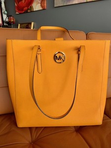 michael kors mustard yellow purse