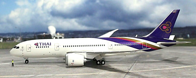 Herpa Wings  Thai Airways Boeing 787-8  Dreamliner  1:200 Scale VERY RARE