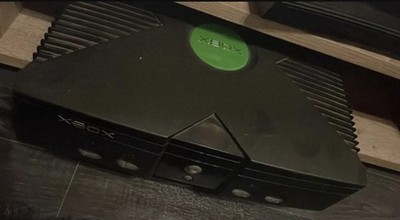 Original Xbox Konsole mit 2 Controllern