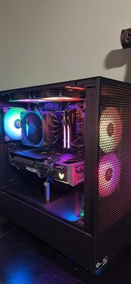 AMD Ryzen 7 7700X, Radeon RX 7800 XT 16 GB, 32GB RAM, 1TB SSD, Air Cooled PC